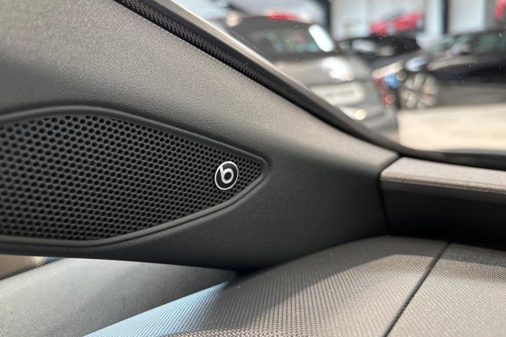 Grå Cupra Born fra 2022
