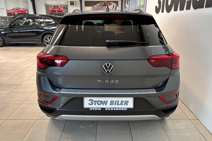 Grå VW T-Roc fra 2023