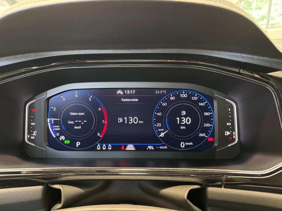 Grå VW T-Roc fra 2023