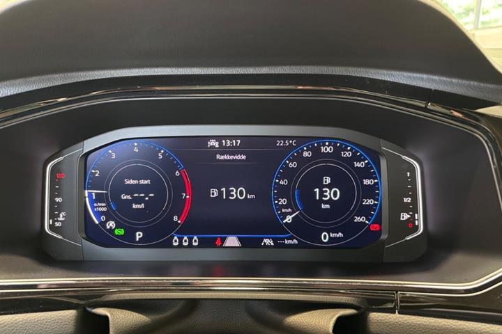 Grå VW T-Roc fra 2023