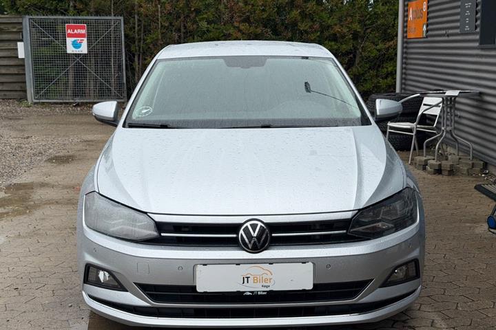 Sølv VW Polo fra 2021