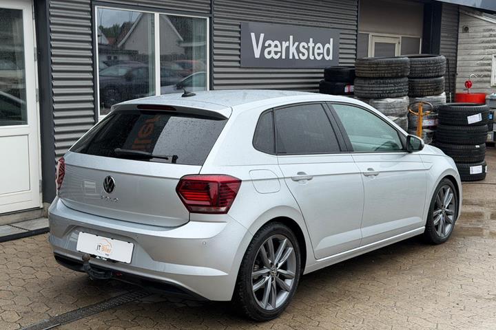 Sølv VW Polo fra 2021