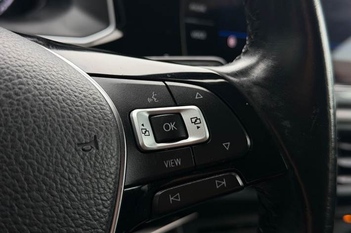 Sølv VW Polo fra 2021