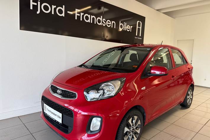 Rød Kia Picanto fra 2017