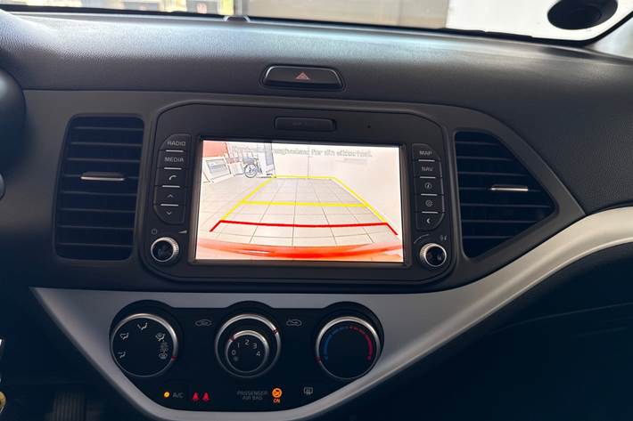 Rød Kia Picanto fra 2017