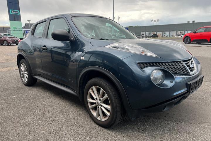 Blå Nissan Juke fra 2011