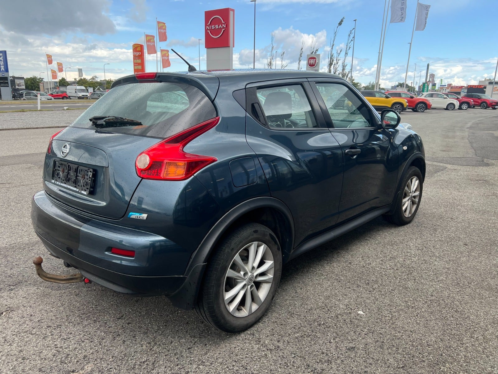 Blå Nissan Juke fra 2011