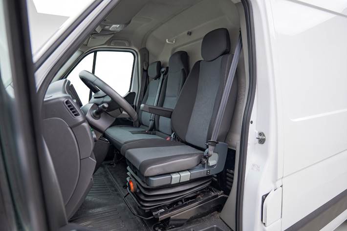 Hvid Renault Master III T35 fra 2019
