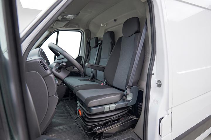 Hvid Renault Master III T35 fra 2019