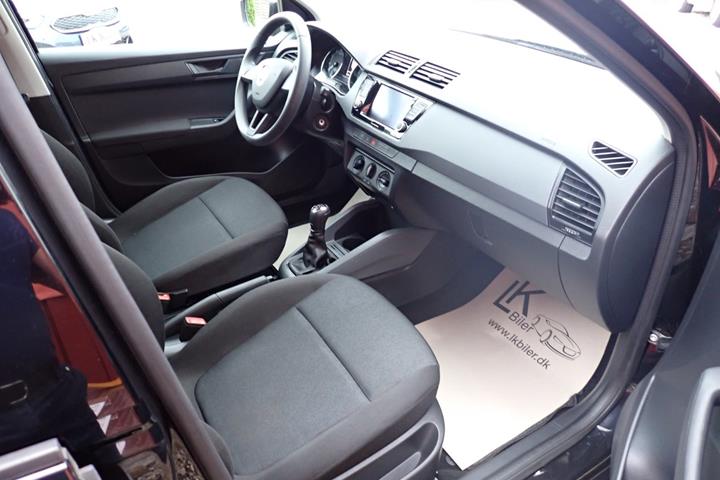 Sort Skoda Fabia fra 2019