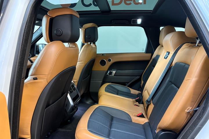 Hvid Land Rover Range Rover sport fra 2019