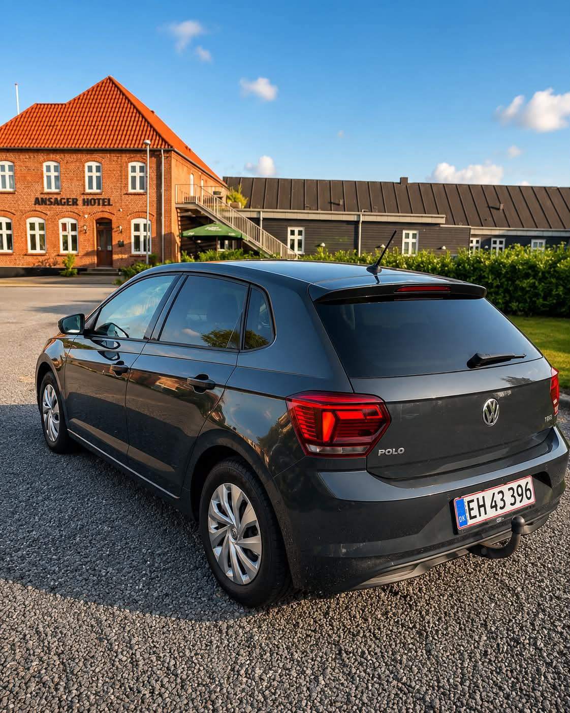Grå VW Polo fra 2018