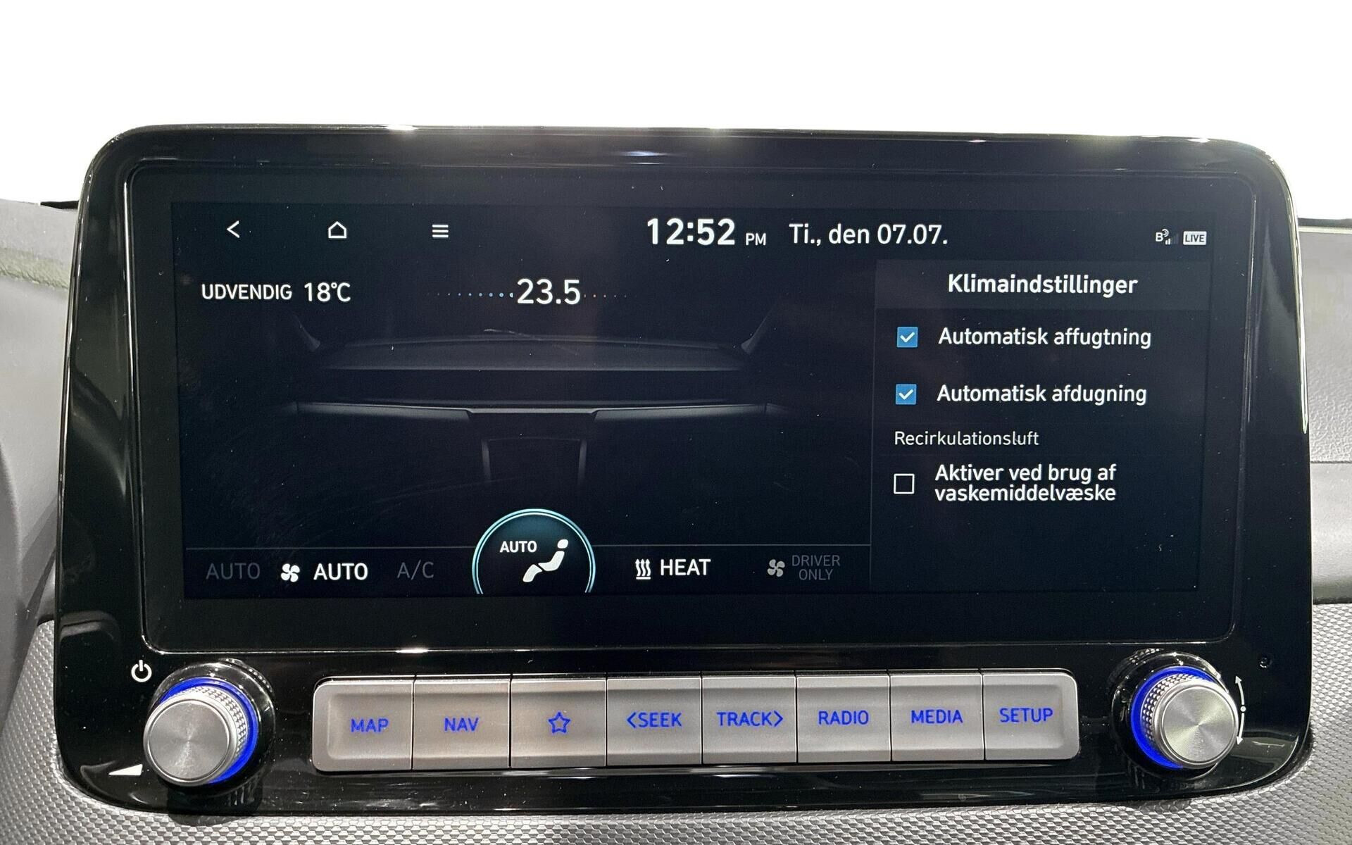 Rød Hyundai Kona fra 2021