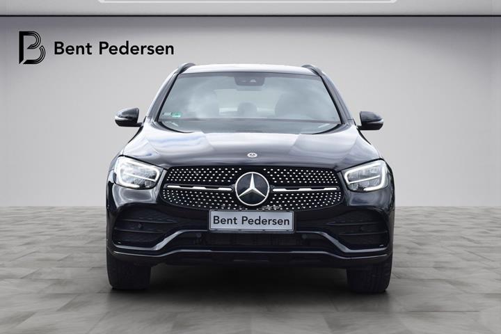 Sort Mercedes GLC300 de fra 2021