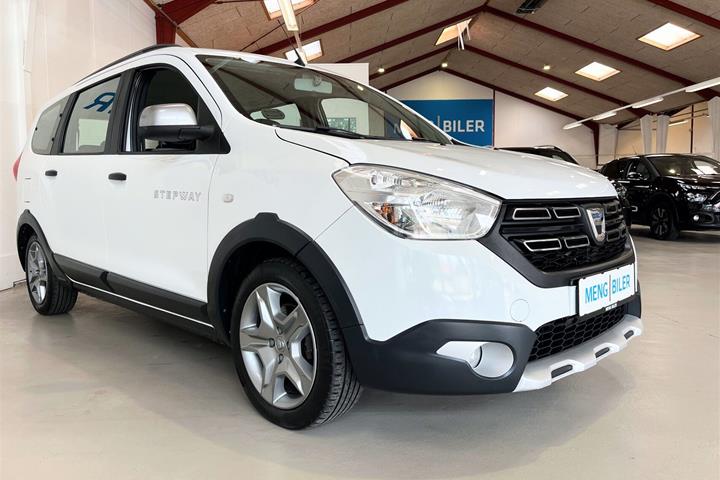 Hvid Dacia Lodgy fra 2019