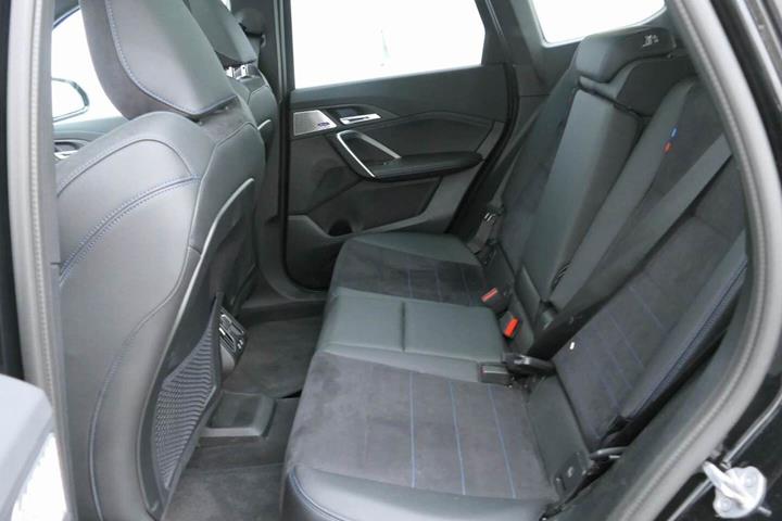 Sort BMW iX1 fra 2024