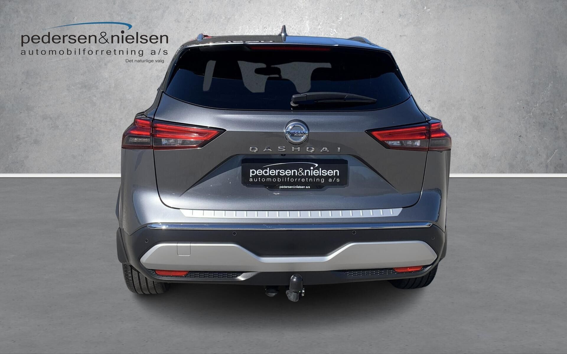 Grå Nissan Qashqai fra 2022