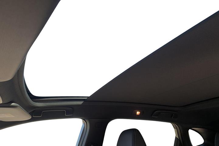 Grå Nissan Qashqai fra 2022