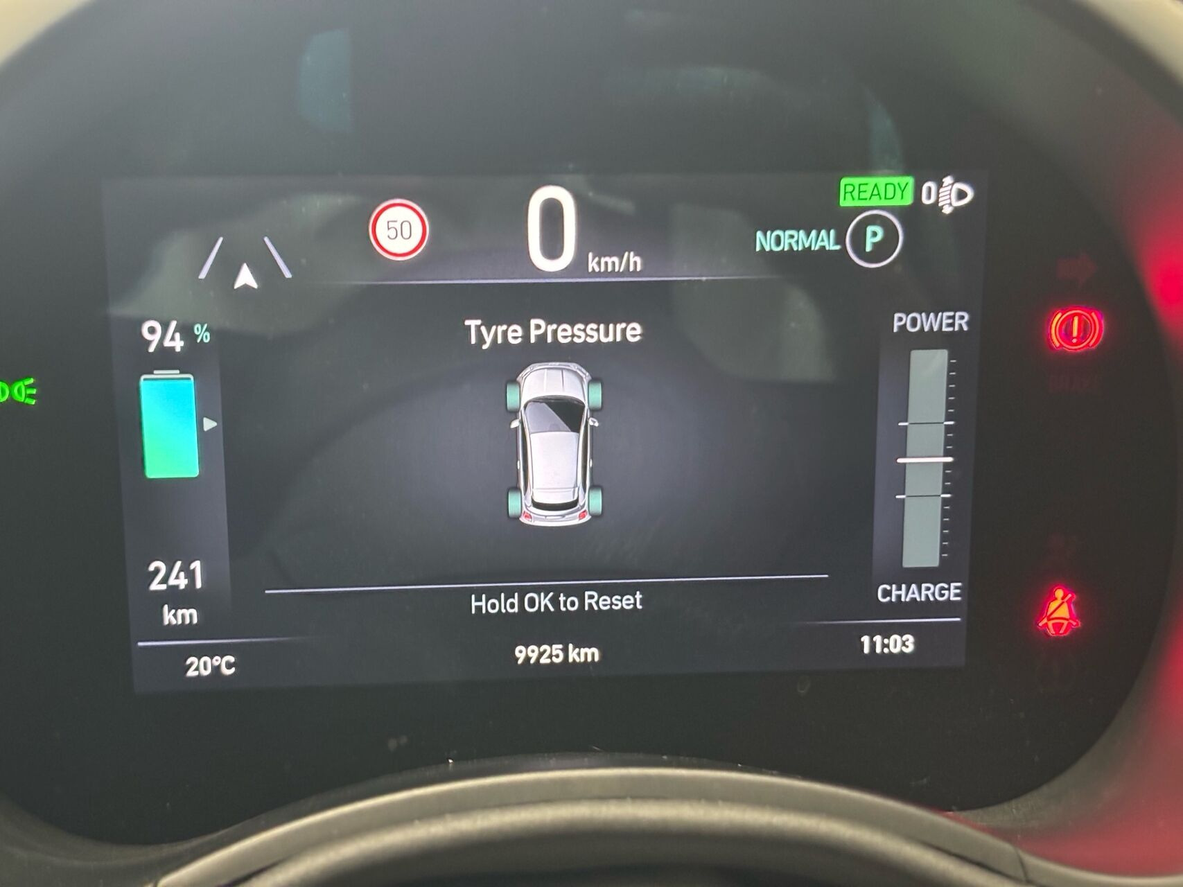 Blå Fiat 500e fra 2023