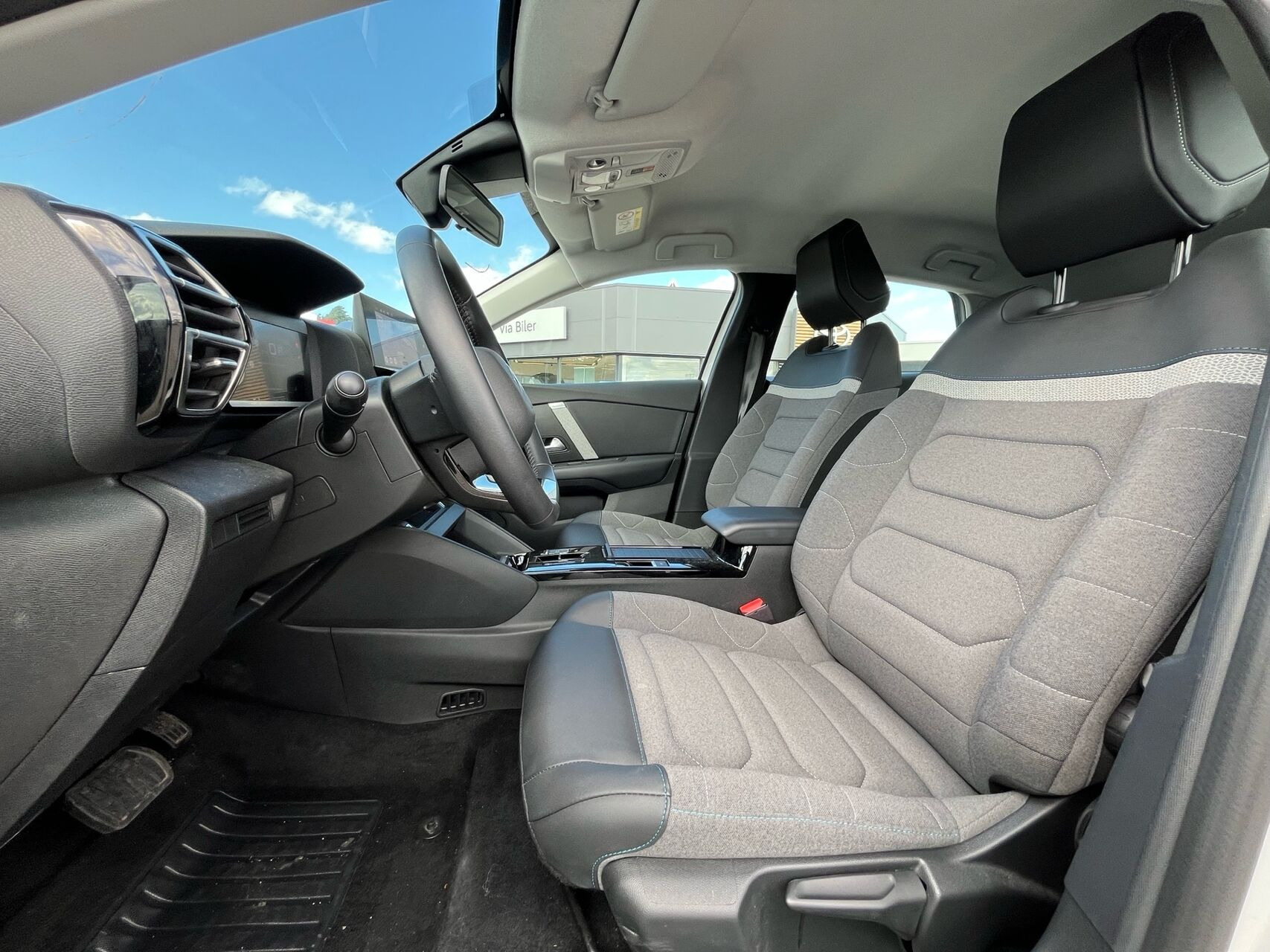 Hvid Citroën ë-C4 fra 2024