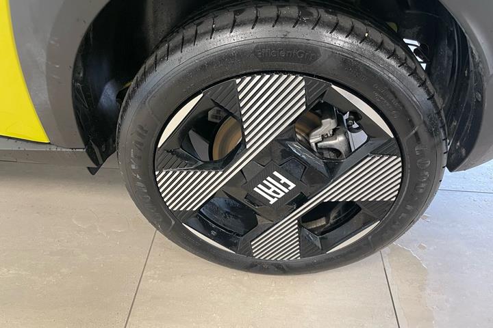 Gul Fiat Grande Panda fra 2025