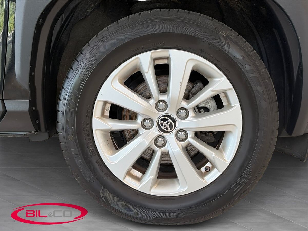 Sort Toyota Yaris Cross fra 2022