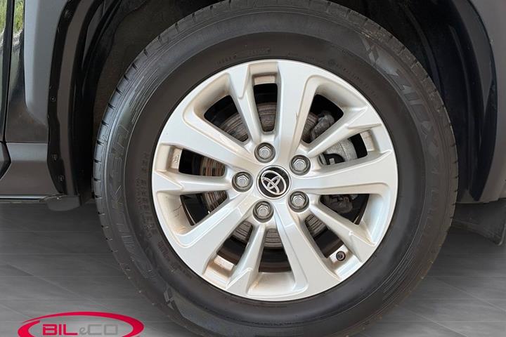 Sort Toyota Yaris Cross fra 2022