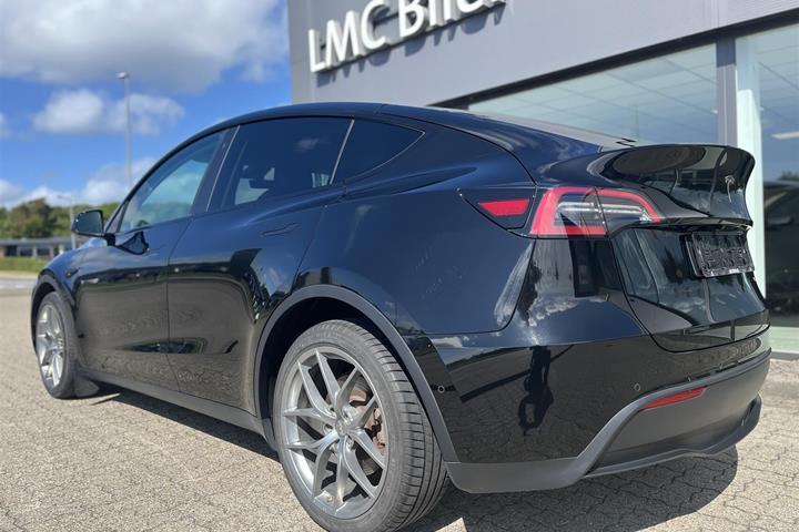 undefined Tesla Model Y fra 2021