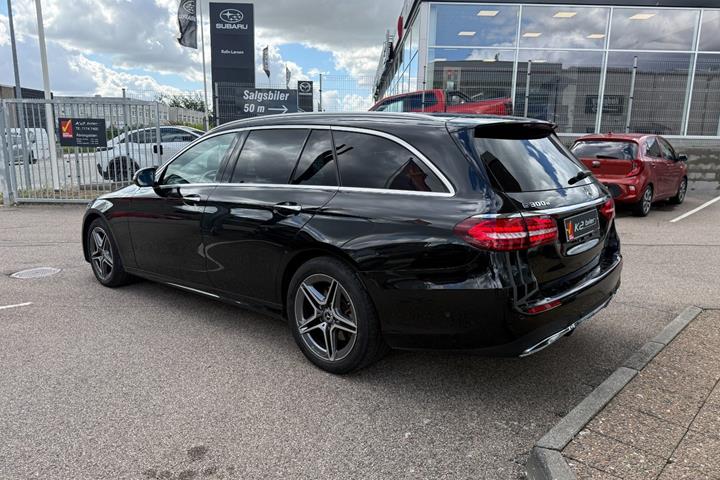 Sort Mercedes E300 e fra 2022
