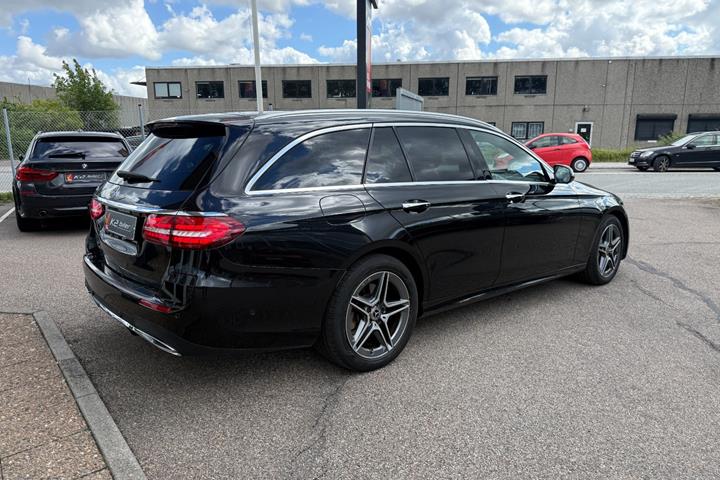 Sort Mercedes E300 e fra 2022