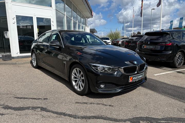 Grå BMW 420i fra 2019 set udefra