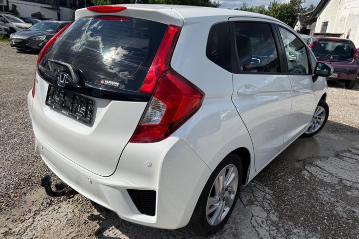 Hvid Honda Jazz fra 2016
