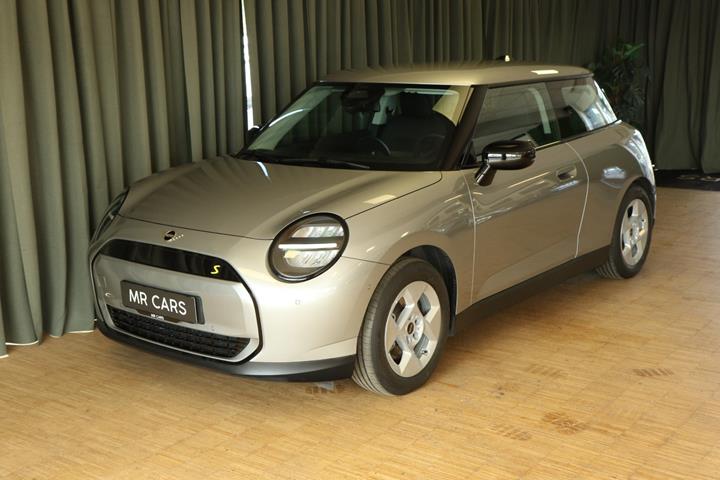 Grøn Mini Cooper SE fra 2024