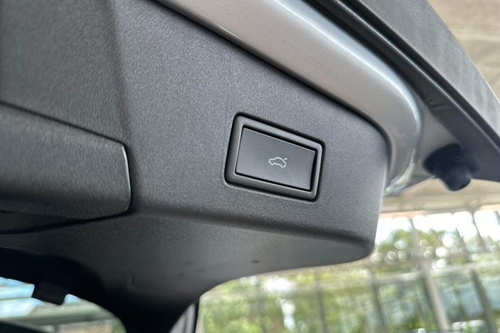 Sølv VW ID.4 fra 2025