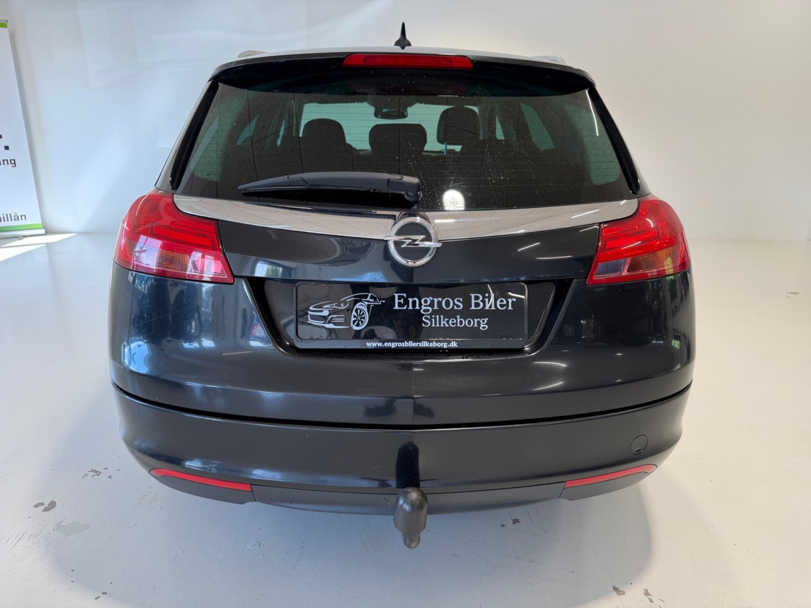 Grå Opel Insignia fra 2012