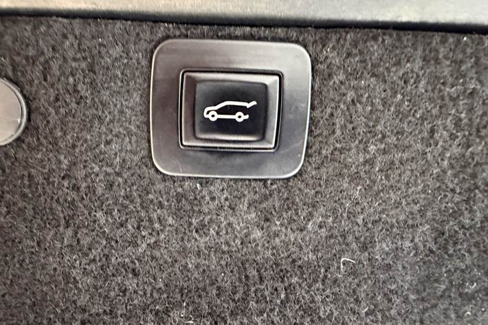 Grå Opel Insignia fra 2012