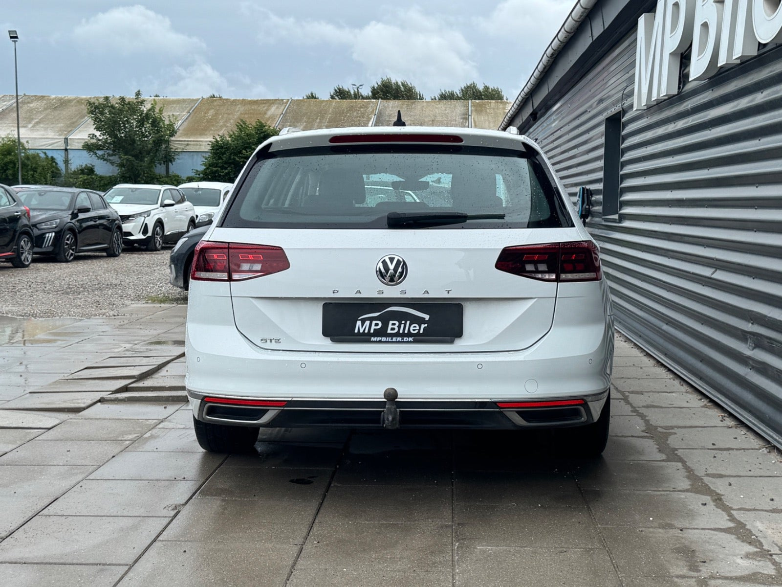 Hvid VW Passat fra 2020