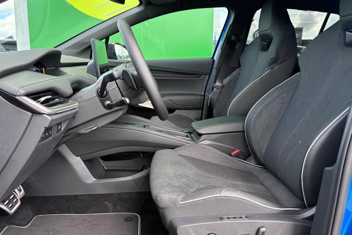 Blå Skoda Enyaq fra 2027