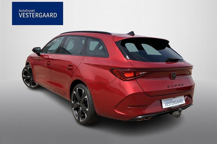 Rød Cupra Leon fra 2021