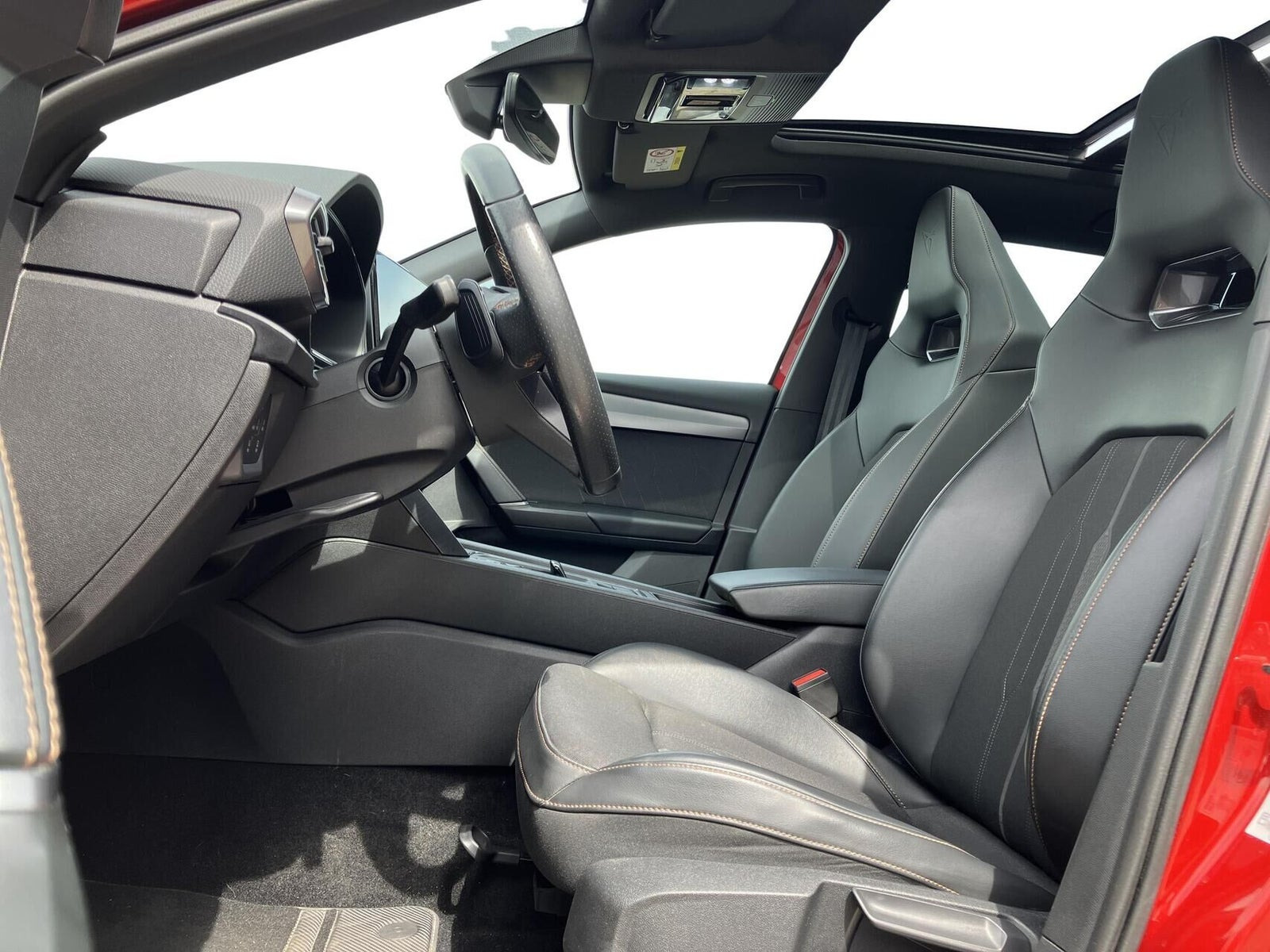 Rød Cupra Leon fra 2021
