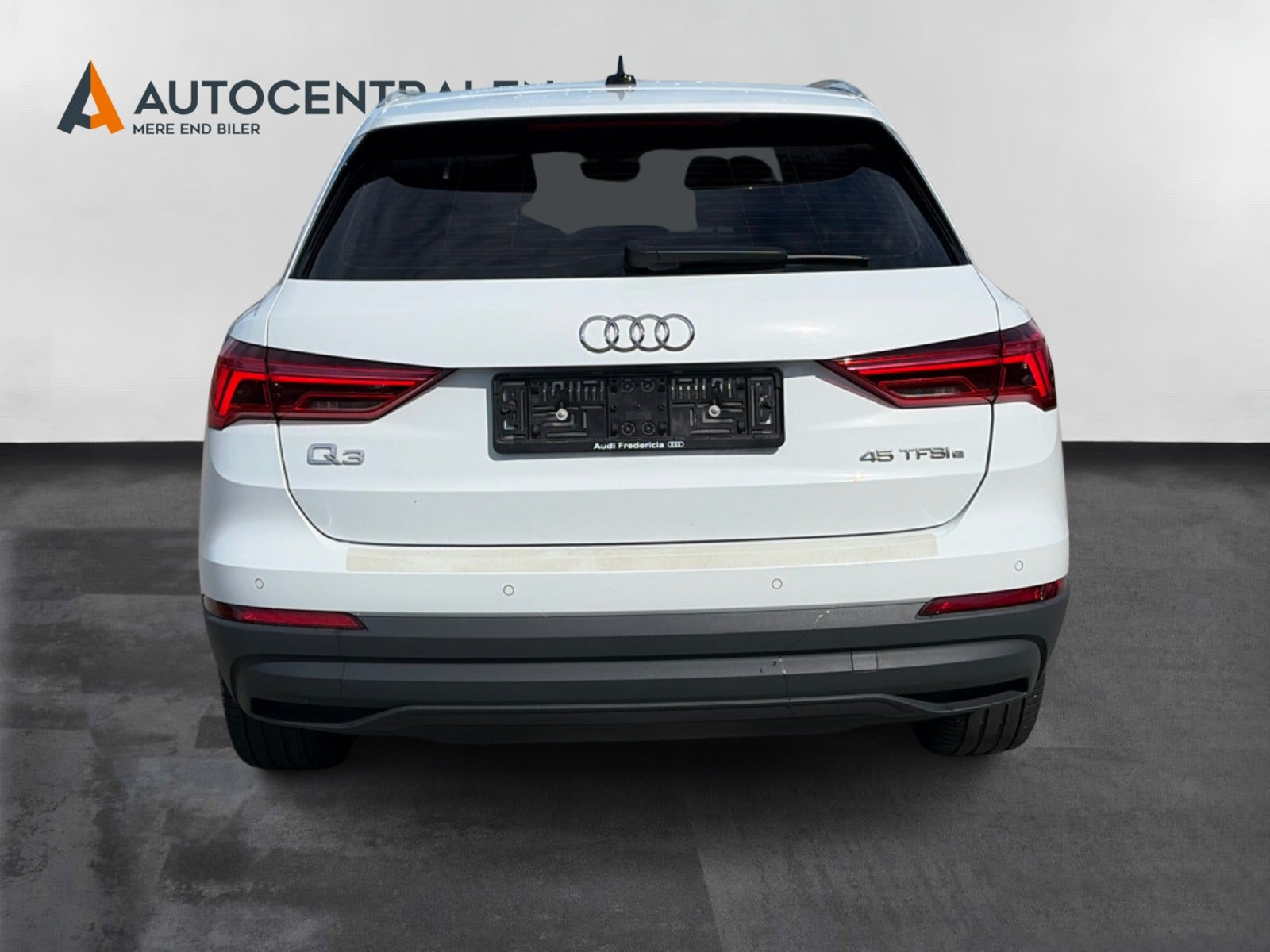 Hvid Audi Q3 fra 2023