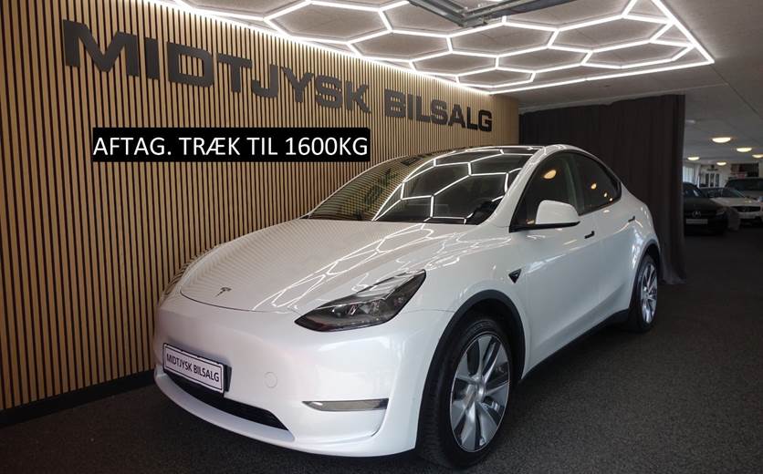 Tesla Model Y RWD