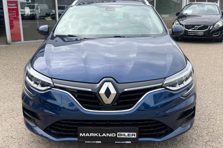 Blå Renault Megane IV fra 2021