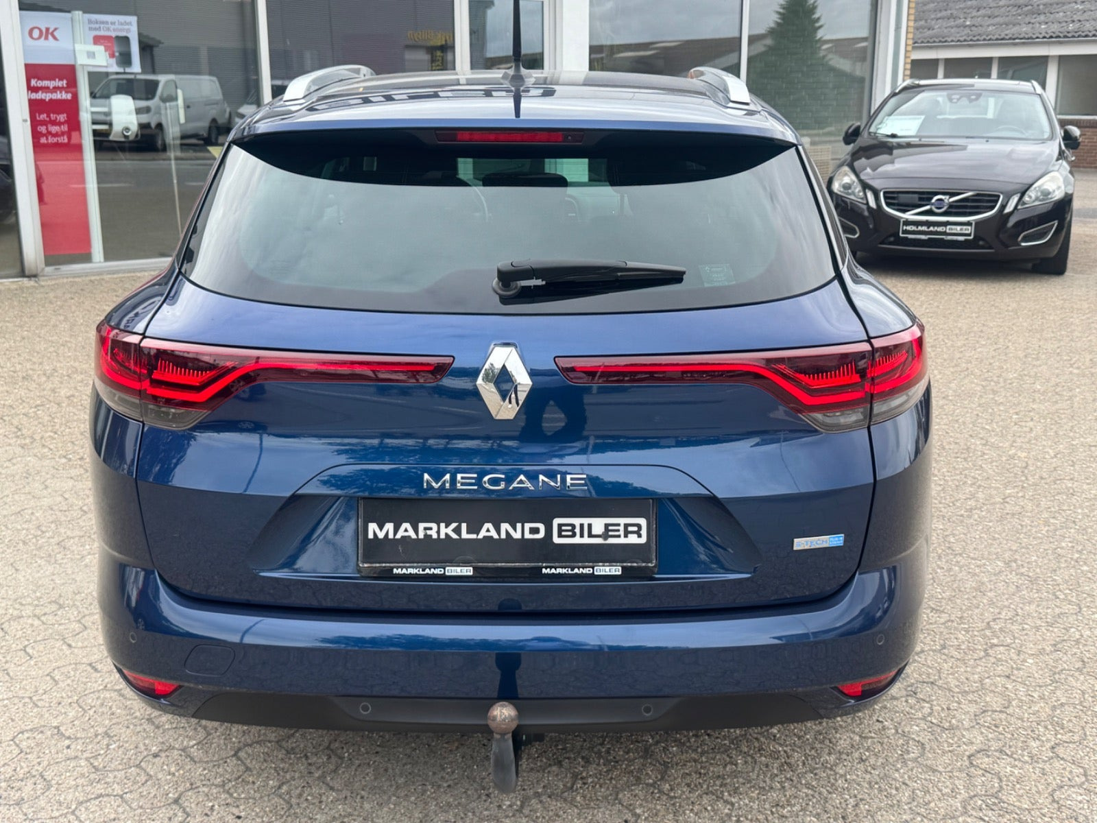 Blå Renault Megane IV fra 2021