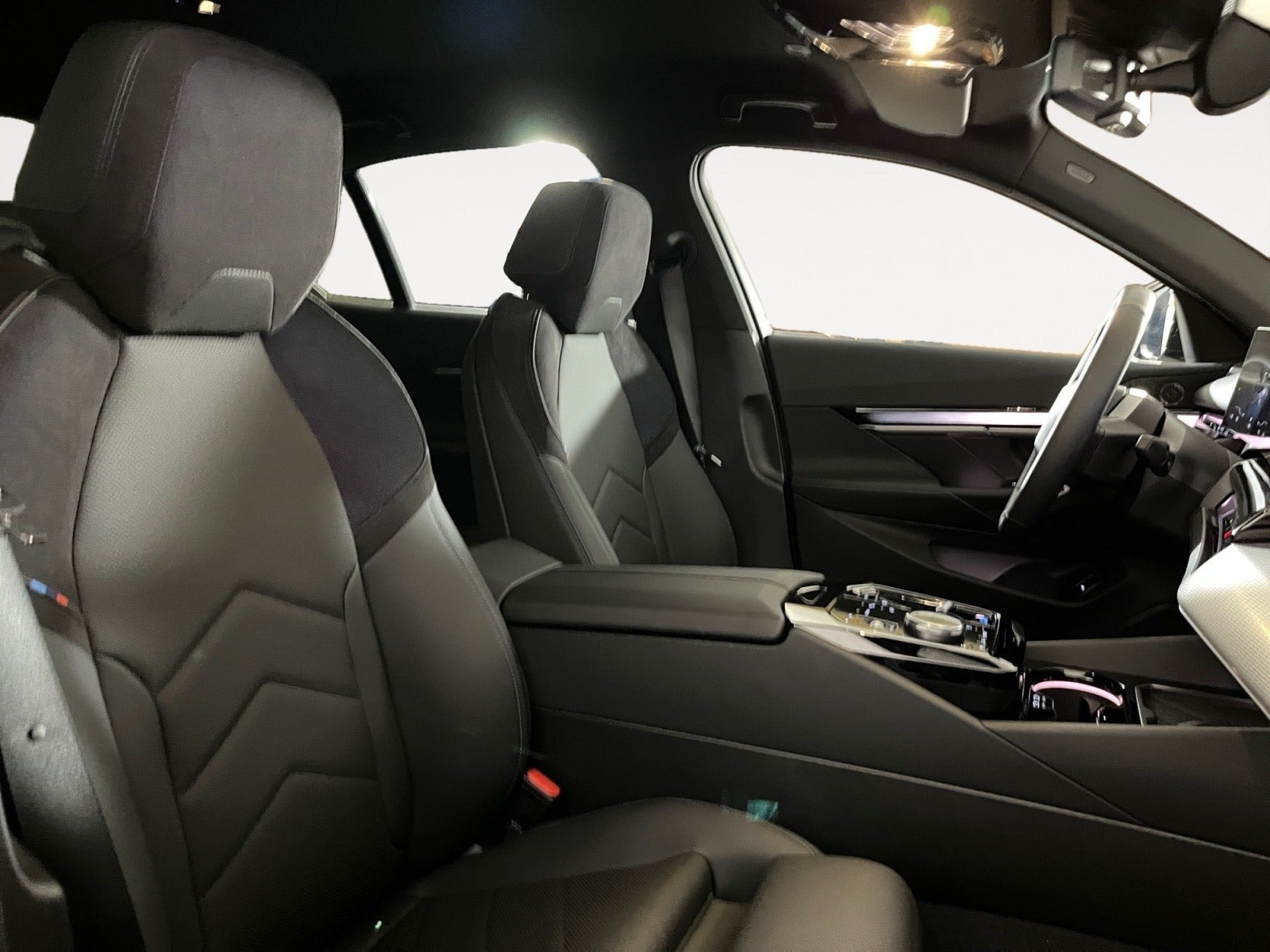 Sort BMW i5 fra 2026