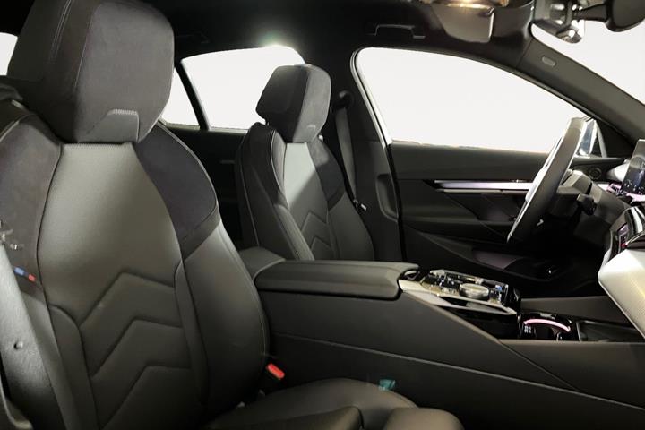 Sort BMW i5 fra 2026