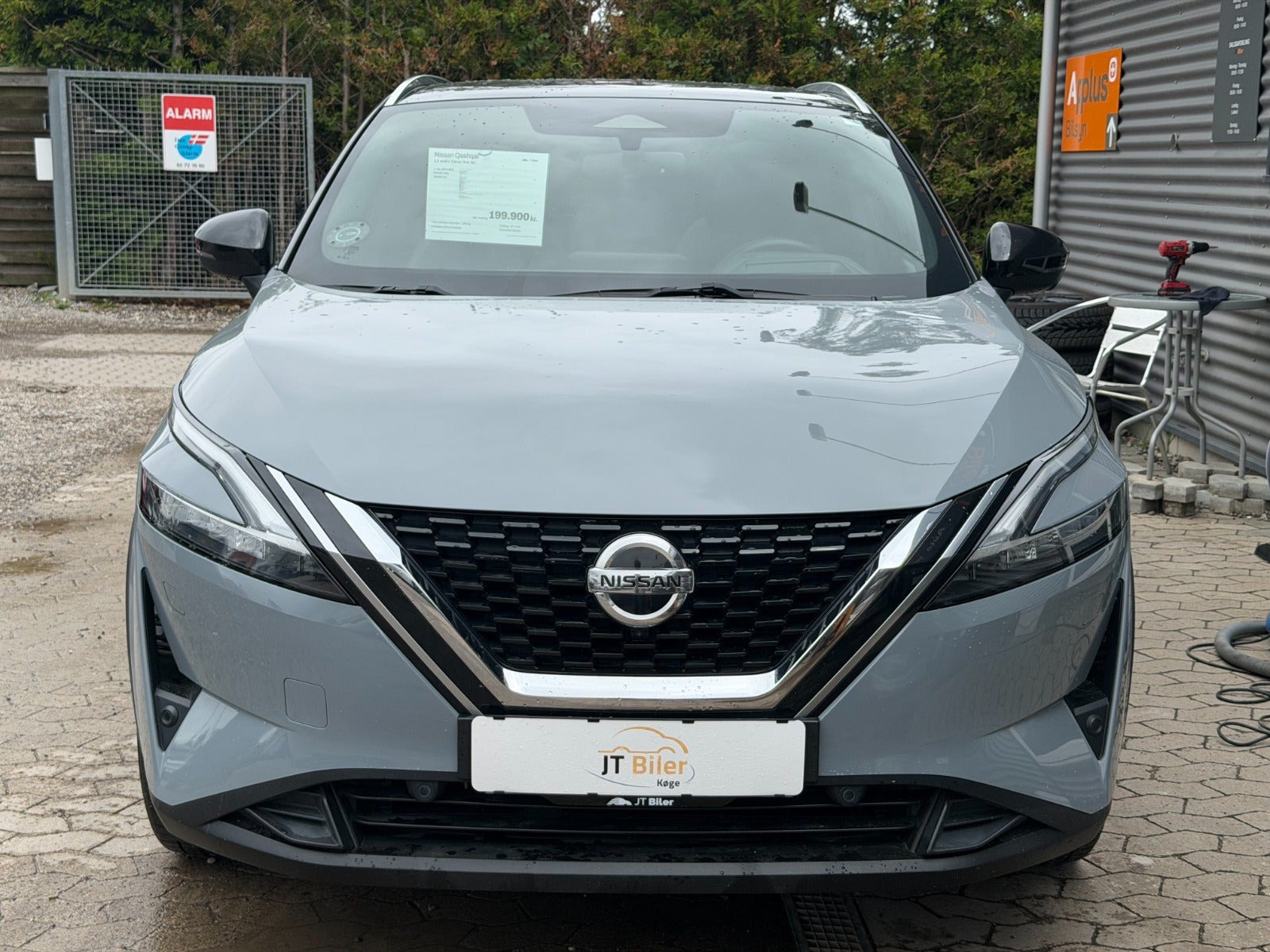Grå Nissan Qashqai fra 2021