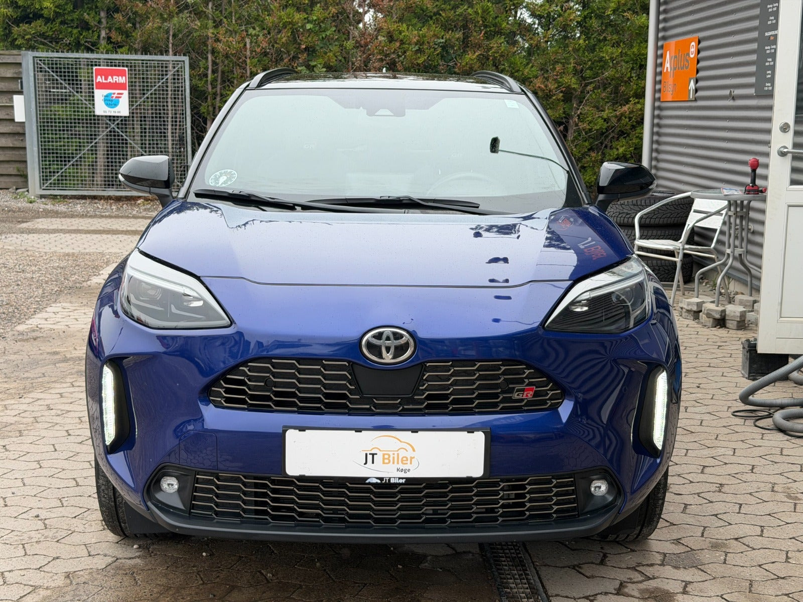 Blå Toyota Yaris Cross fra 2022