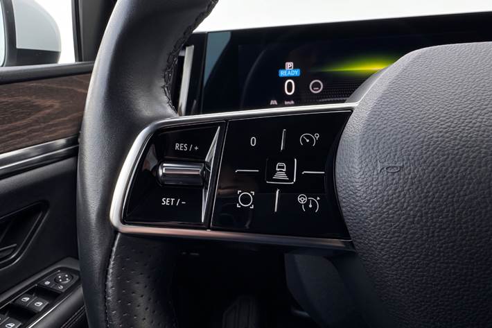 Grå Renault Megane E-Tech fra 2022