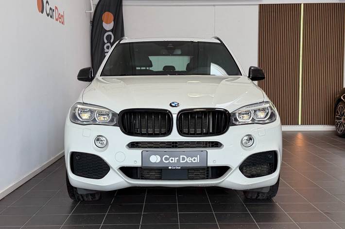 Hvid BMW X5 fra 2015